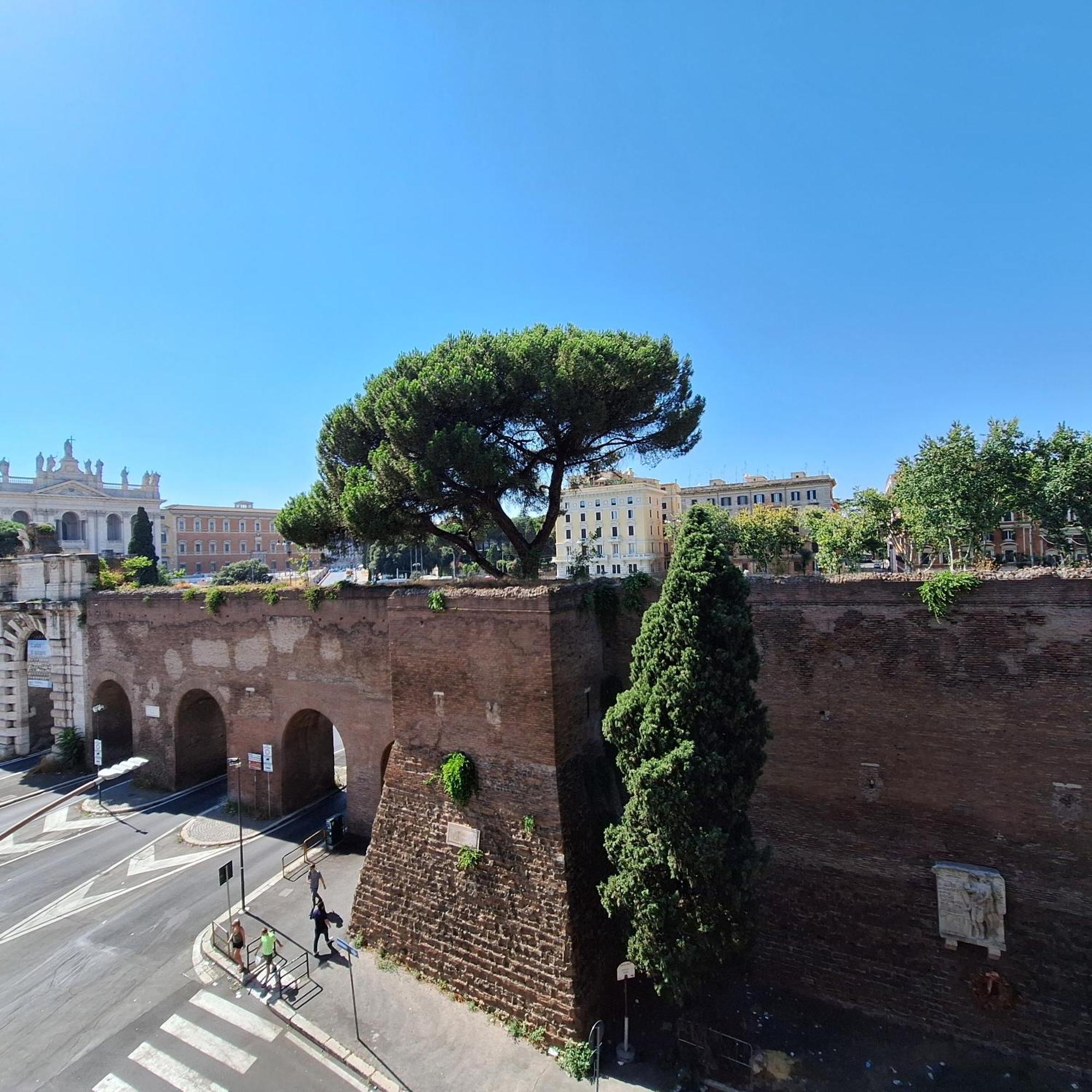 Residenze Serventi Longhi Rome Buitenkant foto
