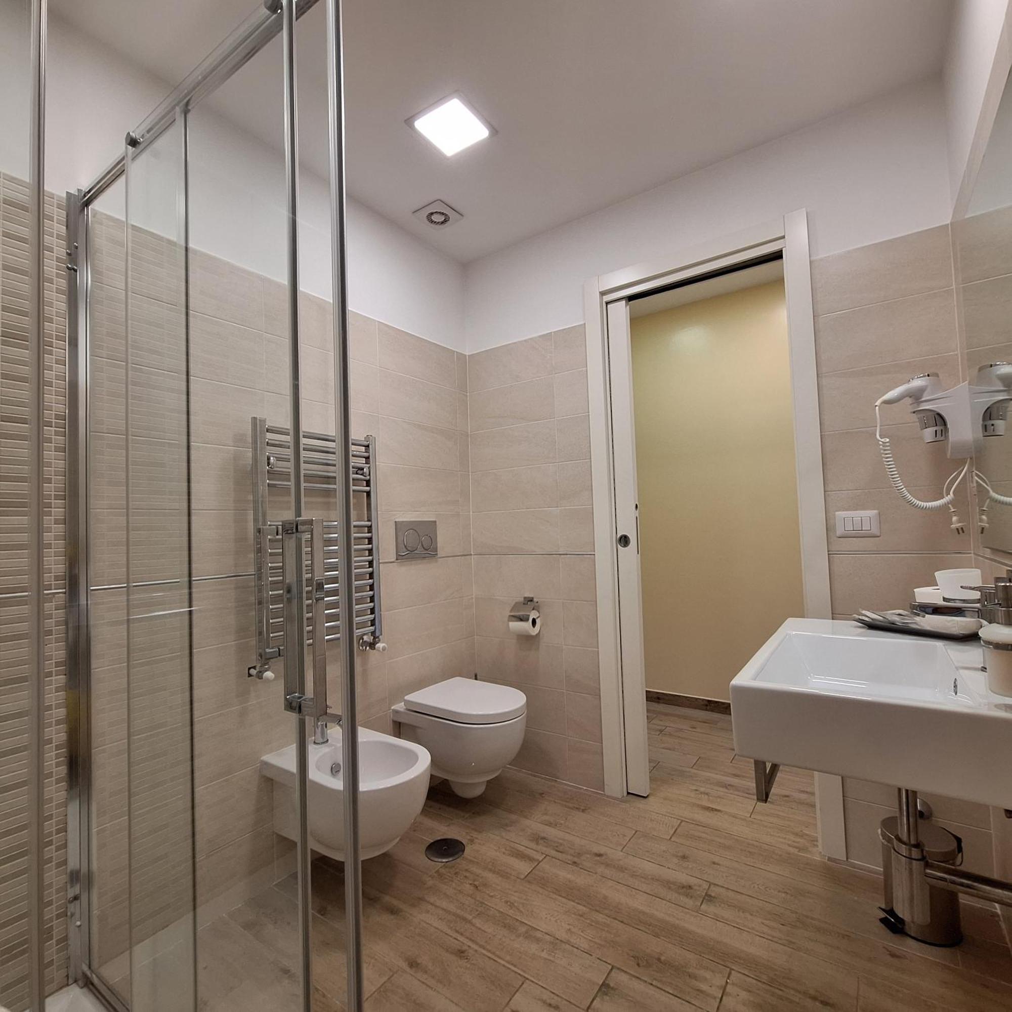 Residenze Serventi Longhi Rome Buitenkant foto